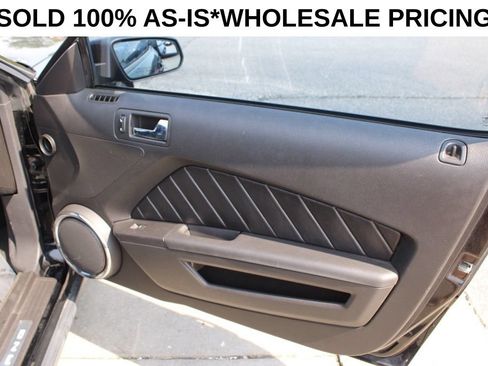 Used 2012 Ford Mustang Premium RWD image 21