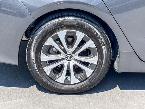 Used 2022 Toyota Prius Prime XLE FWD image 10