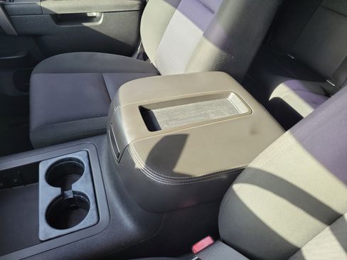 Used 2010 GMC Sierra 1500 SLE AWD/4WD image 28