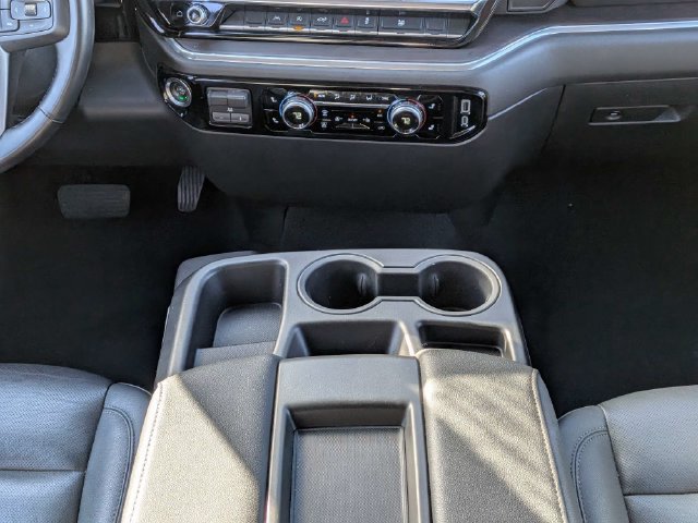 Used 2025 GMC Sierra 1500 SLT RWD image 18