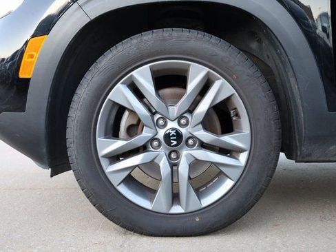 Used 2021 Kia Seltos LX image 9