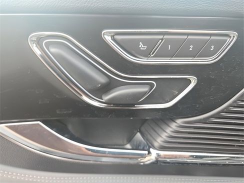 Used 2022 Lincoln Corsair AWD w/ Equipment Group 101A image 12