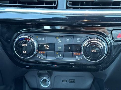 Used 2024 Chevrolet Trax RS image 27