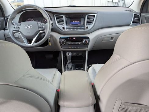 Used 2018 Hyundai Tucson SE AWD/4WD image 4