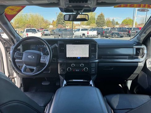 Used 2025 Ford F350 Lariat AWD/4WD image 34