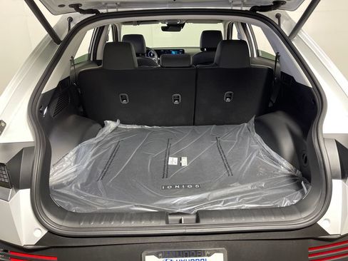 New 2026 Hyundai Ioniq 5 SEL RWD image 10