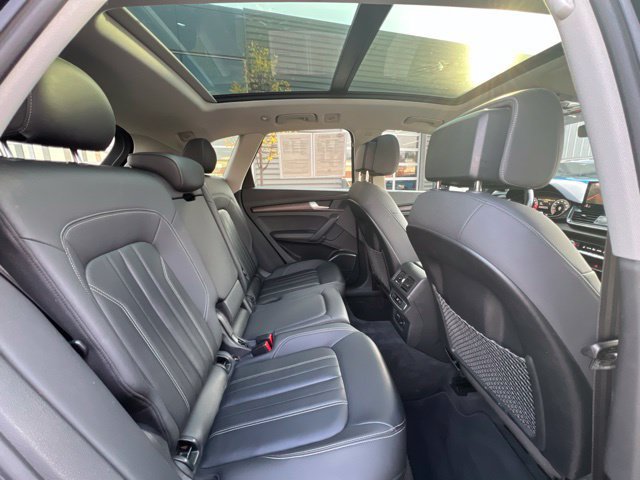 Used 2021 Audi Q5 2.0T Premium Plus w/ Premium Plus Package AWD/4WD image 14