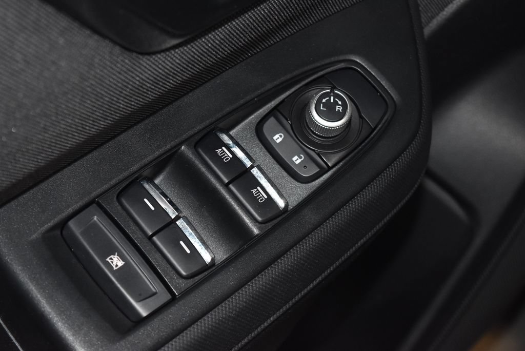 Used 2025 Subaru Forester Premium AWD/4WD image 5