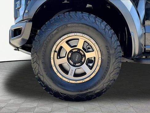 Used 2018 Ford F150 Raptor w/ Equipment Group 802A Luxury AWD/4WD image 32