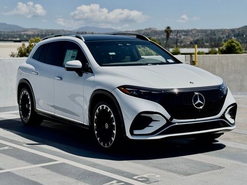 New 2026 Mercedes-Benz EQS 400 4MATIC SUV image 7