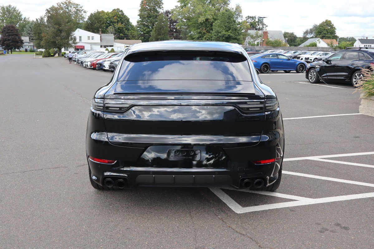 Used 2023 Porsche Cayenne Platinum Edition AWD/4WD image 7