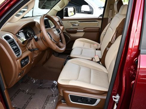 Used 2019 RAM 1500 Laramie RWD image 15