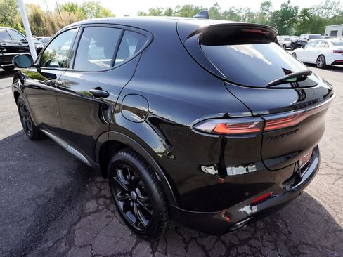 Used 2024 Dodge Hornet R/T w/ R/T Blacktop Package AWD/4WD image 4