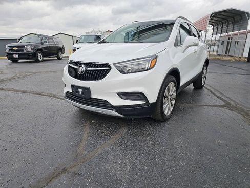 Used 2019 Buick Encore Preferred image 2
