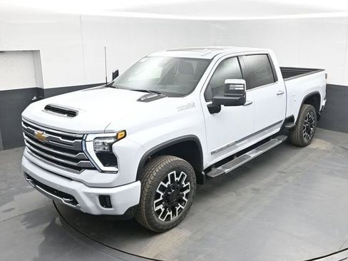 New 2026 Chevrolet Silverado 2500 High Country w/ High Country Premium Package AWD/4WD image 40
