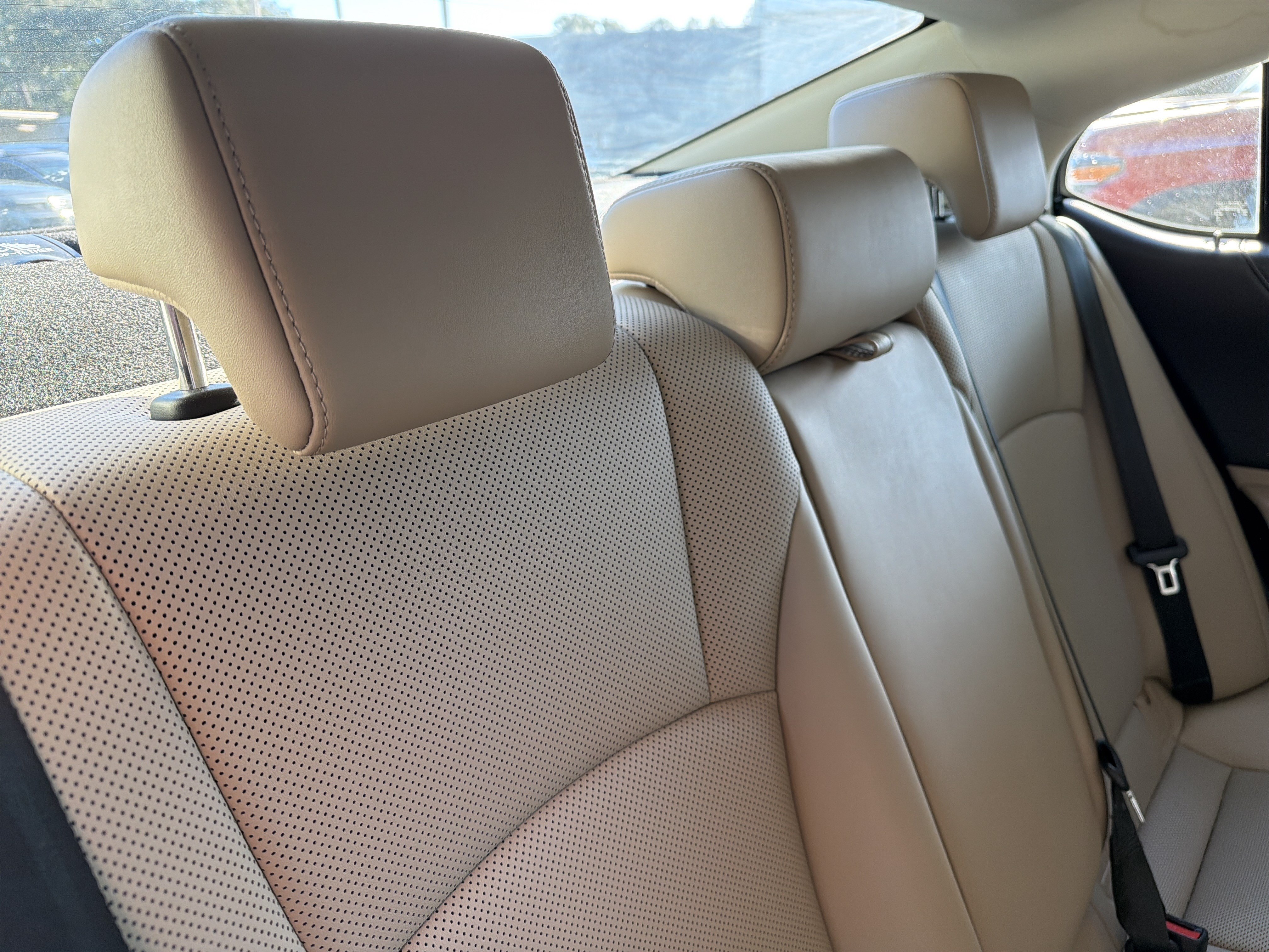Certified 2020 Lexus ES 300h w/ Premium Package FWD image 39