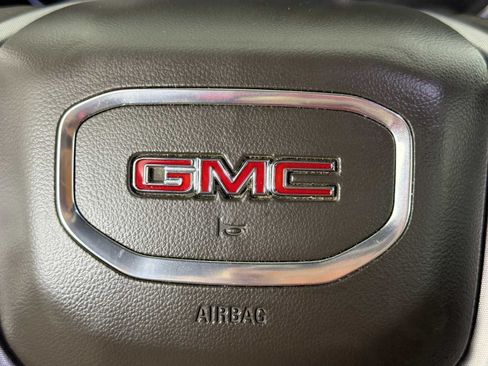 Used 2021 GMC Yukon XL SLT w/ SLT Luxury Plus Package AWD/4WD image 26