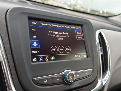 Used 2022 Chevrolet Equinox LS AWD/4WD image 23