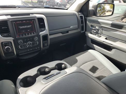 Used 2019 RAM 1500 Big Horn image 32
