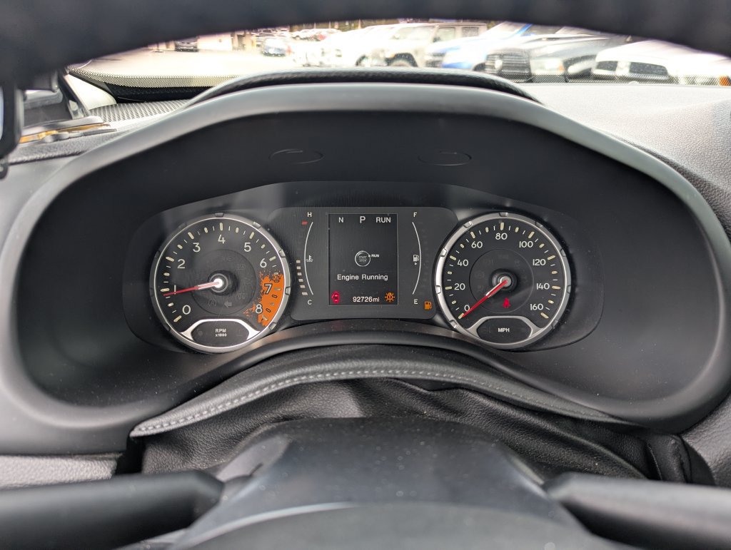 Used 2016 Jeep Renegade Latitude AWD/4WD image 20