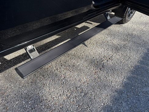 Used 2024 GMC Sierra 3500 AT4 w/ AT4 Premium Plus Package image 15