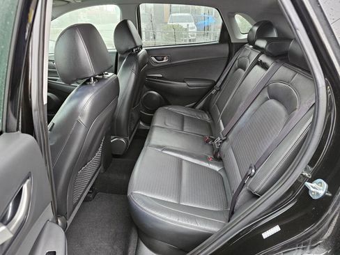 Used 2018 Hyundai Kona Limited image 14