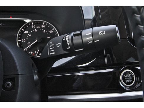 Used 2024 Nissan Pathfinder SV FWD image 22