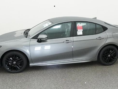 New 2026 Toyota Camry SE FWD image 3