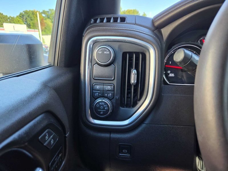 Used 2022 Chevrolet Silverado 3500 LTZ w/ Gooseneck/5TH Wheel Package RWD image 19