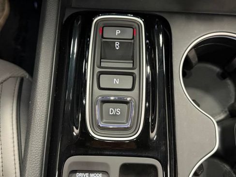 Used 2024 Honda Pilot Elite image 29