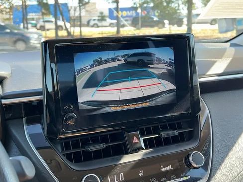 Used 2023 Toyota Corolla LE image 26