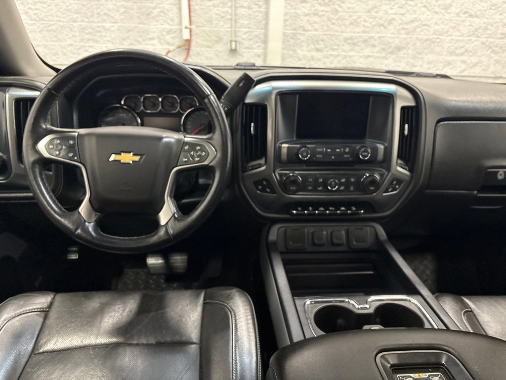 Used 2017 Chevrolet Silverado 1500 LTZ Z71 w/ LTZ Plus Package AWD/4WD image 13