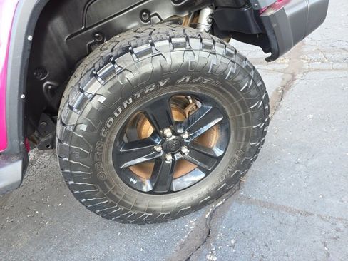 Used 2022 Jeep Wrangler Unlimited Sahara image 57