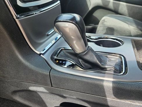 Used 2020 Jeep Grand Cherokee Altitude AWD/4WD image 24
