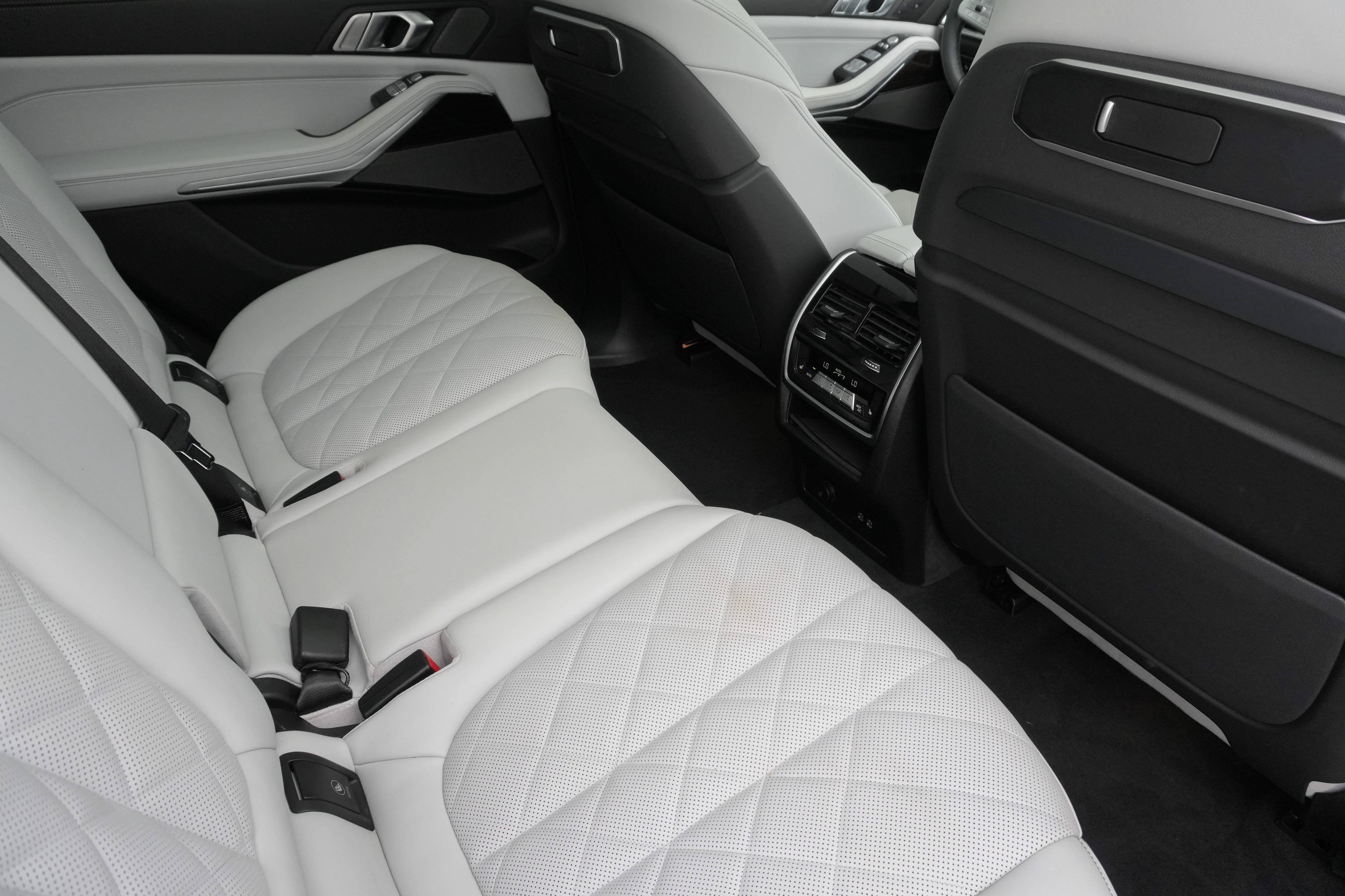 Certified 2026 BMW X7 xDrive40i AWD/4WD image 38
