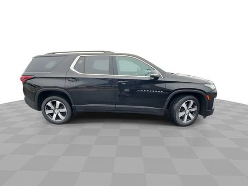 Used 2023 Chevrolet Traverse LT w/ LT Premium Package AWD/4WD image 9
