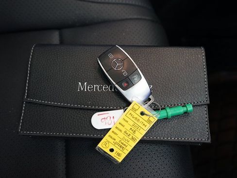 Used 2021 Mercedes-Benz GLE 350 GLE 350 w/ Premium Package image 64