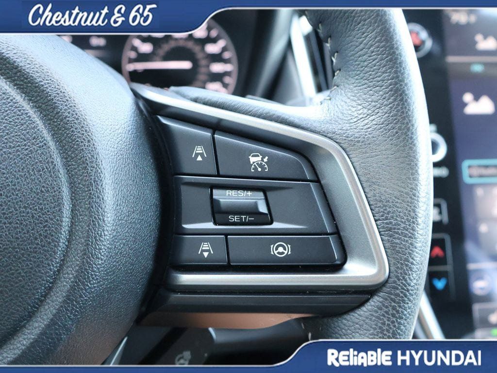 Used 2025 Subaru Outback Limited AWD/4WD image 29