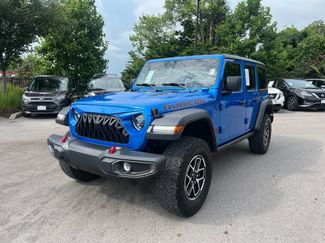Used 2024 Jeep Wrangler Unlimited Rubicon w/ Convenience Group AWD/4WD video 3