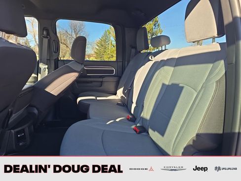 Used 2024 RAM 2500 Big Horn image 24
