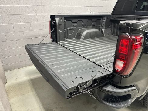 New 2026 GMC Sierra 1500 Elevation w/ Elevation Premium Package AWD/4WD image 14