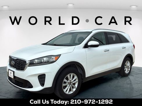 Used 2020 Kia Sorento LX w/ LX I4 Convenience Package FWD image 11