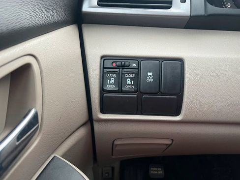 Used 2014 Honda Odyssey EX image 13