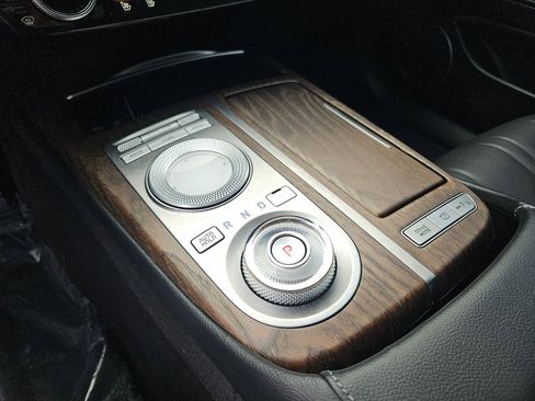 Used 2021 Genesis G80 2.5T w/ Advanced Package image 13