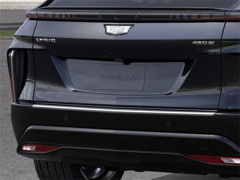 New 2026 Cadillac Lyriq Signature Luxury image 14