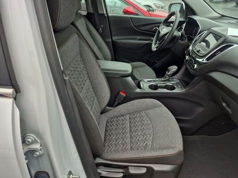 Certified 2024 Chevrolet Equinox LT image 29
