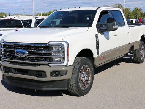New 2026 Ford F350 King Ranch w/ FX4 Off-Road Package AWD/4WD image 2