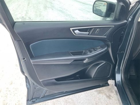 Used 2022 Ford Edge SEL w/ Sport Appearance Package image 23