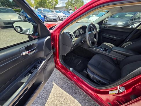 Used 2008 Chrysler 300 LX RWD image 11