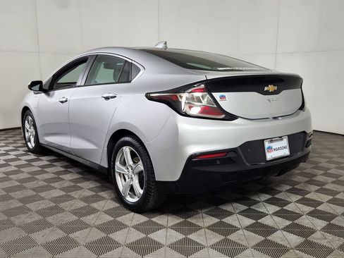 Used 2018 Chevrolet Volt LT w/ LT Driver Confidence Package FWD image 5